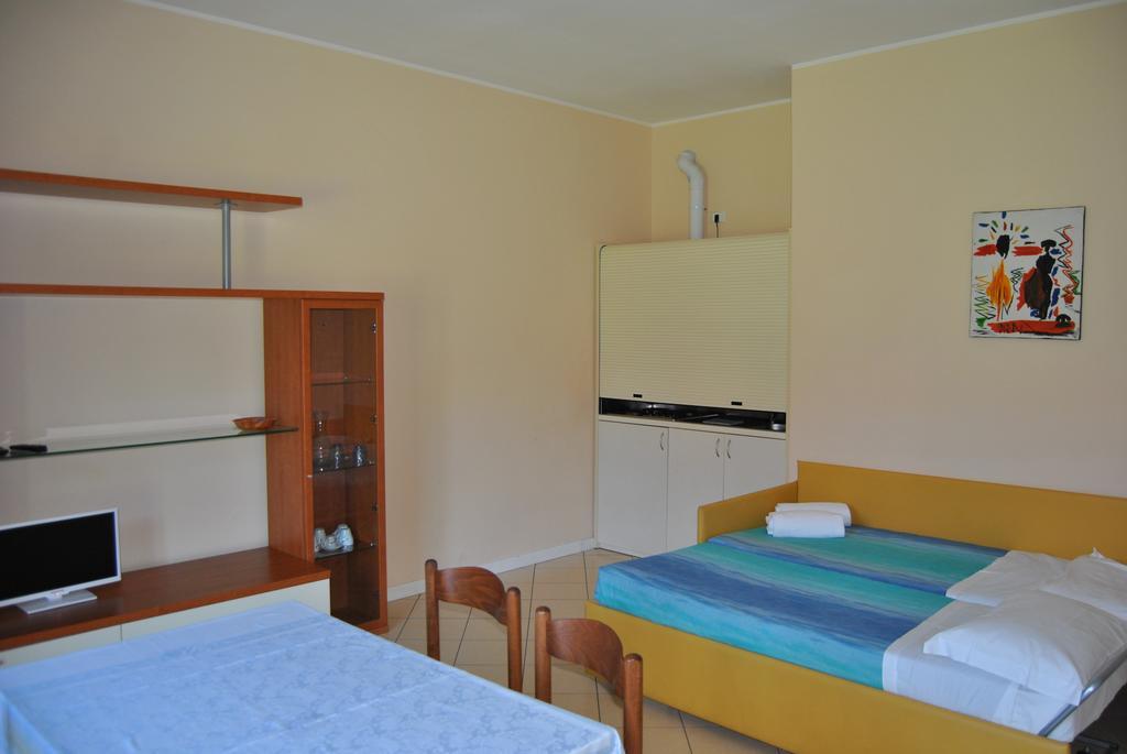Residence Oasi Del Viandante Lake Como Δωμάτιο φωτογραφία